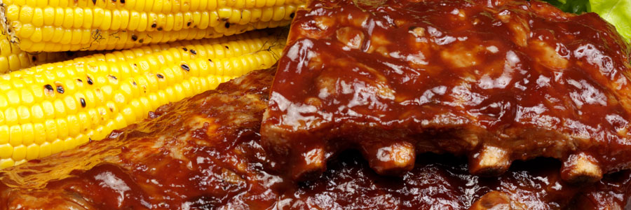 barbecued ribs and corn